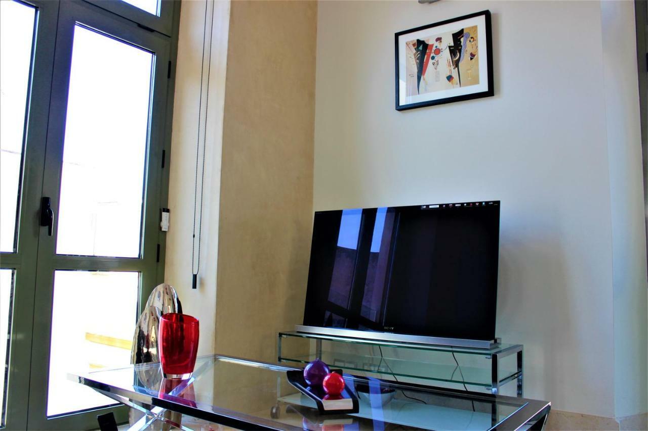 Luxury Apartment Sierpes Sevilla Bagian luar foto